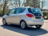 Gebraucht Opel Meriva Style 120 PS (88 kW) 2014 Silber Van / Kleinbus