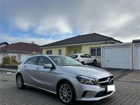 Second-hand Mercedes A200 156 CP (114 kW) 2017 Argintiu Hatchback