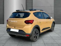 Neu Dacia Sandero Expression 91 PS (66 kW) 2026 Safaribeige SUV