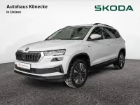 Gebraucht Skoda Karoq Tour 150 PS (110 kW) 2023 Moonweiß perleffekt SUV