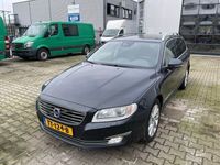 gebraucht Volvo V70 Kombi Summum D5 Automatik*Leder*Navi*Shd*Pdc