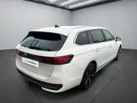 Gebraucht VW Passat 204 PS (150 kW) 2026 Weiß Kombi
