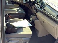 Gebraucht VW Multivan 150 PS (110 kW) 2023 Grau Van