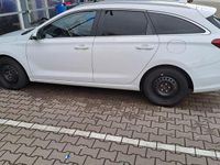 Gebraucht Hyundai i30 140 PS (102 kW) 2019 Weiß Kombi
