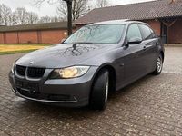 Gebraucht BMW 320 150 PS (110 kW) 2005 Grau Limousine