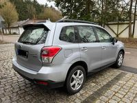 Gebraucht Subaru Forester Active 147 PS (108 kW) 2017 Silber SUV