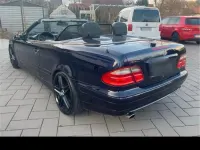 Gebraucht Mercedes CLK230 197 PS (144 kW) 2001 Blau Cabrio