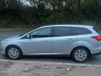 Gebraucht Ford Focus Trend 125 PS (91 kW) 2016 Silber Kombi