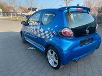 Gebraucht Toyota Aygo 68 PS (50 kW) 2010 Blau Kleinwagen