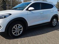 Gebraucht Hyundai Tucson Trend 141 PS (103 kW) 2017 Weiß SUV