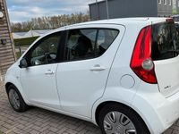 Gebraucht Opel Agila 68 PS (50 kW) 2014 Weiß Kleinwagen