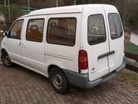 gebraucht Nissan Serena 