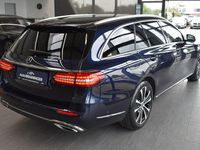 Usado Mercedes E220 Exclusive 200 CV (147 kW) 2022 Azul Berlina
