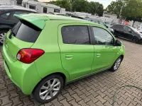 Gebraucht Mitsubishi Space Star 80 PS (58 kW) 2013 Grün Van / Kleinbus