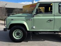 Gebraucht Land Rover Defender Heritage 122 PS (89 kW) 2016 Grün SUV