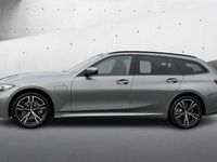 Gebraucht BMW 330e M Sport 292 PS (214 kW) 2025 Grau Kombi