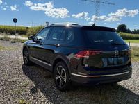 Gebraucht VW Tiguan Active 131 PS (96 kW) 2022 Schwarz SUV