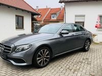 Gebraucht Mercedes E220 194 PS (142 kW) 2019 Grau Limousine