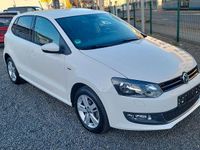 Gebraucht VW Polo Life 69 PS (50 kW) 2013 Weiß Kleinwagen