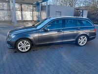 Gebraucht Mercedes 200 136 PS (100 kW) 2013 Grau Kombi