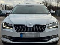 Gebraucht Skoda Superb Style 190 PS (139 kW) 2018 Weiß Kombi