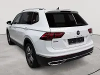 Gebraucht VW Tiguan Allspace Elegance 200 PS (147 kW) 2024 Pure white SUV