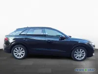 Gebraucht Audi Q8 Ambiente 286 PS (210 kW) 2025 Mythosschwarz metallic SUV