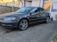 Gebraucht VW Phaeton 239 PS (175 kW) 2011 Braun Limousine