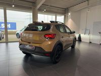 Neu Dacia Sandero Extreme 110 PS (80 kW) 2025 Beige Limousine
