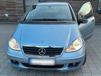 Gebraucht Mercedes A150 95 PS (69 kW) 2006 Blau Kleinwagen