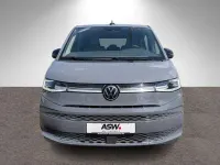 Usado VW Multivan Style 150 HP (110 kW) 2023 Cinzento Monovolume