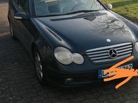 Gebraucht Mercedes 200 163 PS (119 kW) 2002 Blau