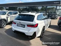 Gebraucht BMW 330 M Sport 245 PS (180 kW) 2025 Weiß Kombi