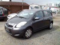 Gebraucht Toyota Yaris Cool 101 PS (74 kW) 2010 Grau Kleinwagen