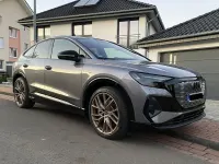 Second-hand Audi Q4 e-tron Ambiente 219 kW (299 CP) 2023 Gri SUV