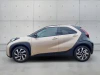 Gebraucht Toyota Aygo X Team 72 PS (52 kW) 2024 209) (beige SUV
