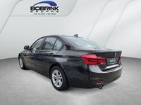 Gebraucht BMW 318 Advantage 150 PS (110 kW) 2017 Beige Limousine