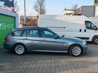 Gebraucht BMW 320 184 PS (135 kW) 2012 Silber Kombi