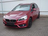 Gebraucht BMW 218 Sport Line 136 PS (100 kW) 2016 Rot Kombi