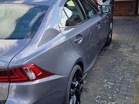 Gebraucht Lexus IS300h 181 PS (133 kW) 2016 Grau Limousine