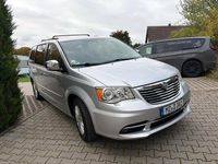 Gebraucht Lancia Voyager 163 PS (119 kW) 2011 Silber Van / Kleinbus