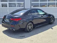 Gebraucht Mercedes C200 AMG 204 PS (150 kW) 2024 Obsidianschwarz (metallic) Limousine