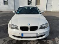 Gebraucht BMW 116 122 PS (89 kW) 2011 Weiß Kleinwagen