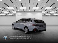 Gebraucht BMW 540 Performance 286 PS (210 kW) 2025 Grau Kombi