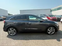 Gebraucht Kia Niro Spirit 105 PS (77 kW) 2017 Grau SUV