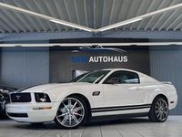 Gebraucht Ford Mustang 213 PS (156 kW) 2005 Weiß Coupé
