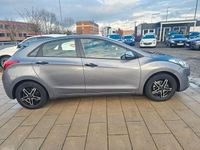 Gebraucht Hyundai i30 Classic 99 PS (72 kW) 2014 Grau Limousine