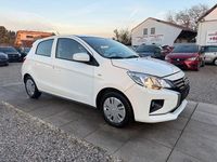 Gebraucht Mitsubishi Space Star Basis 71 PS (52 kW) 2020 Weiß Limousine