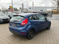 Gebraucht Ford Fiesta Trend 82 PS (60 kW) 2009 Blau Kleinwagen
