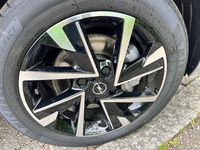 Neu Opel Corsa 101 PS (74 kW) 2025 Limousine